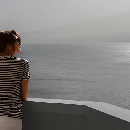 Διαμέρισμα Seafront 33 *