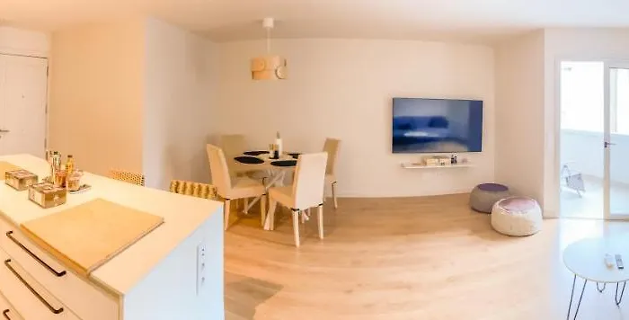 דירה Seafront 33 *