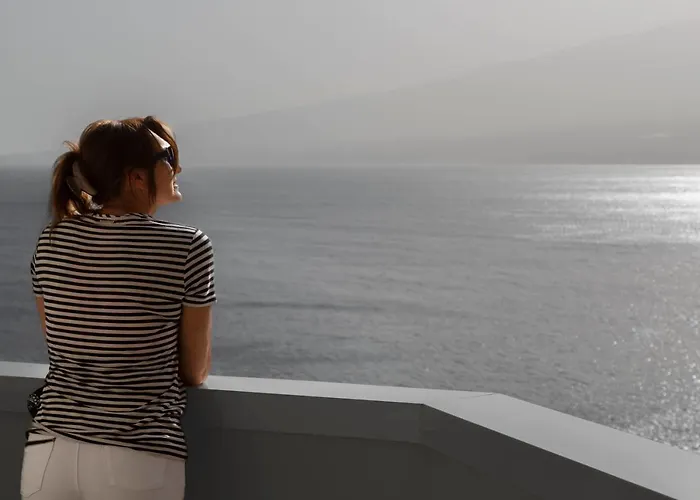 דירה Seafront 33 *