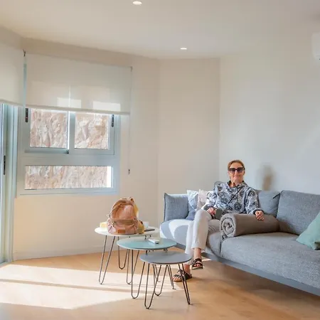 Seafront 33 Apartment *