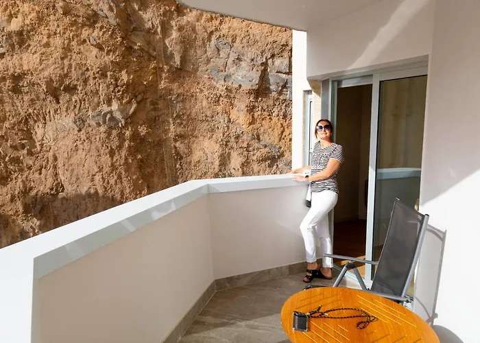 Διαμέρισμα Seafront 33