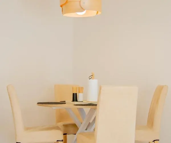 Seafront 33 * Radazul