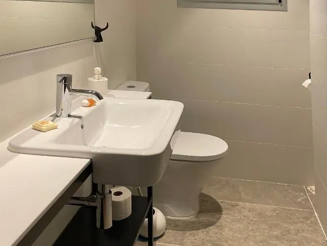 Seafront 33 * Radazul